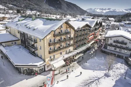Post Seefeld - Wellnesshotel Tirol Отели в г. Гемайнде Инцинг