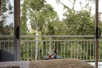 Hotel Villa Florencia - Mountain view