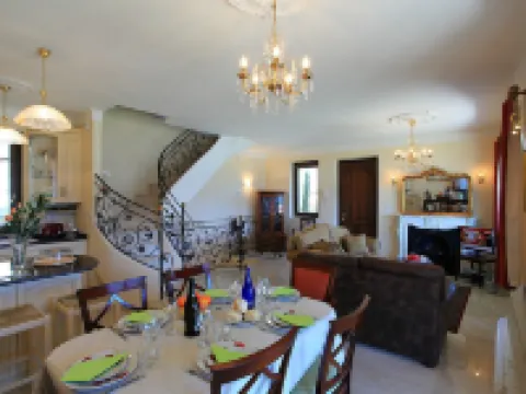 Le Petit Palais Villa Hotels in Plesio