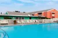 Executive Keys Condominiums on the Beach