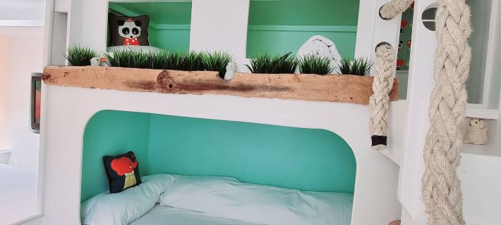 Family Cottage 2 Mins from Hove Seafront Hotels in Hove