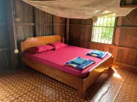 Family Batcave Homestay Hotel di Banan