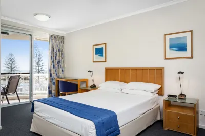 Kirra Beach Apartments Hotels near Kirra Beach
