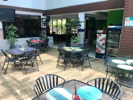 Hotel Alicante San Salvador Отели в г. Антигуо Кускатлан