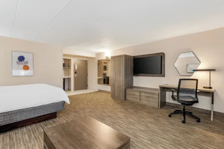 Holiday Inn Express Chicago-Downers Grove Отели рядом с достопримечательностью «Drury Lane»
