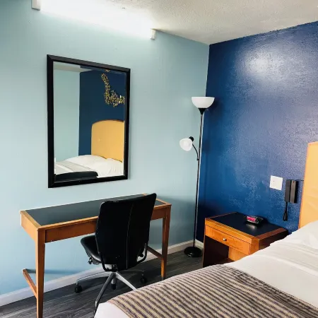 Travel Inn & Suites