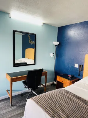 Travel Inn & Suites