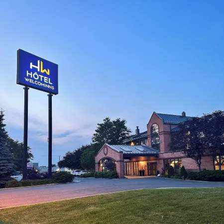 Hôtel WelcomInns Отели рядом с достопримечательностью «Улица Шербрук»