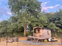 Hillcroft Accommodation Hotels in Winford