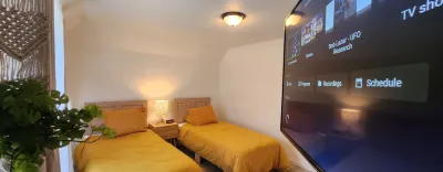 Elsinore Lake Estate Hotels near historic downtown Lake Elsinore