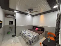 sea royal room and cafe فنادق في Virar