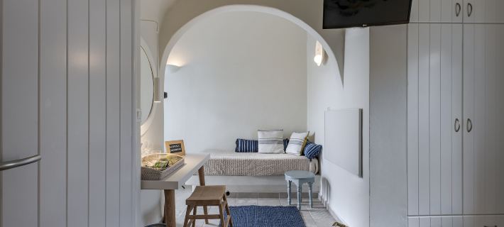 Blue Dolphins Apartments โรงแรมในซานโตรินี