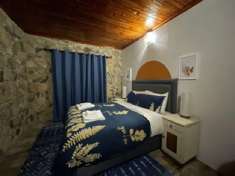 Lovely 3 Bed House in Juliasdale - 2273 Hotels in 