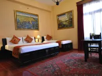 Boutique Hotel Palacio Hotels near Mercado Modelo