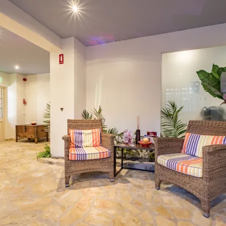 Charming Residence & Guest House Dom Manuel I Adults Only