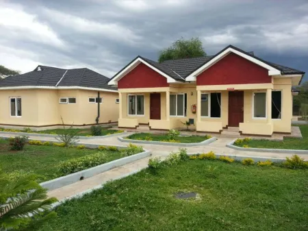 Lomanira Splendour Отели в г. Могоше