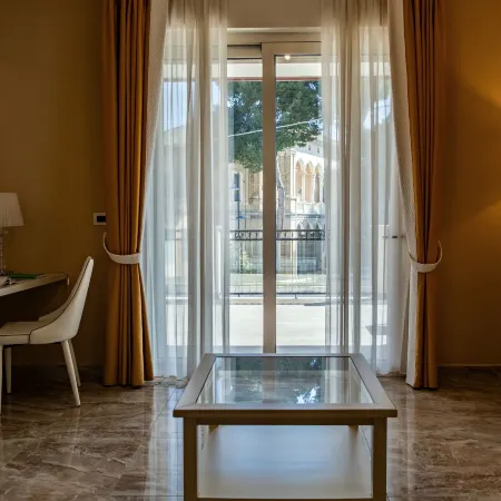 Aurum Suites
