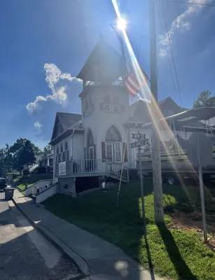 Marcs Museum Hotels in Kuttawa