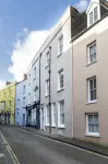 Pieces of Eight - 2 Bedroom Apartment - Tenby - (Windsor House) - Condos