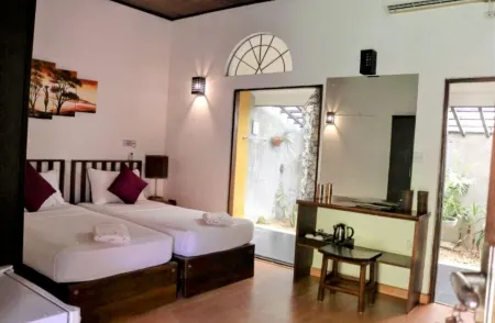 Pavana Hotel Отели в г. Nainamadama