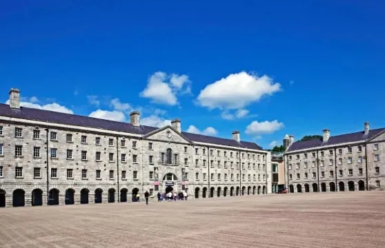 巴斯韋爾斯酒店