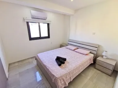 Vasilo Court Seaview City Apartment