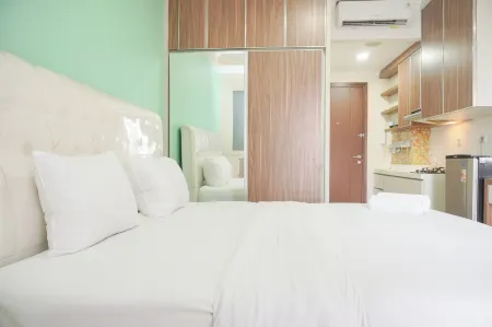 Comfort Living and Homey Studio Signature Park Grande Apartment
