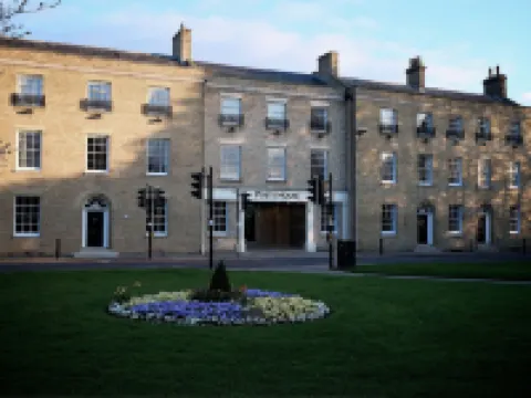 Poets House Hotels in Ely