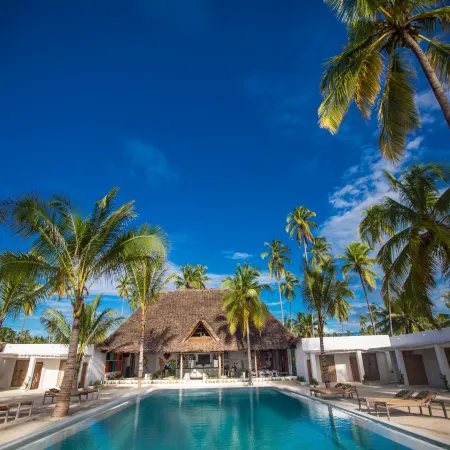 The Loop Beach Resort- Adults Only