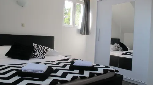 Comfortable 2 Bedroom Apartment Hotels in Saplunara