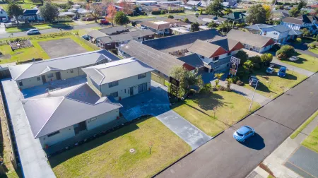 Kings on Peace Отели рядом с достопримечательностью «Fancy Meow Cat Cafe»