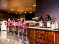 Tilt Hotel Universal-Hollywood, Ascend Hotel Collection Hotels near Universal City
