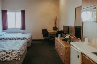 Carson City Plaza Hotel Hotels near Walgreens