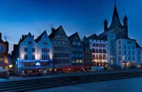 Hotel Und Restaurant Löwenbräu Köln فنادق في كولونيا