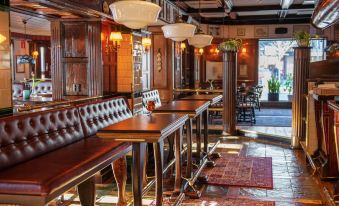 Hotel Bishops Arms Strängnäs
