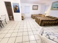 Floating Sea Cove Resort & Marina