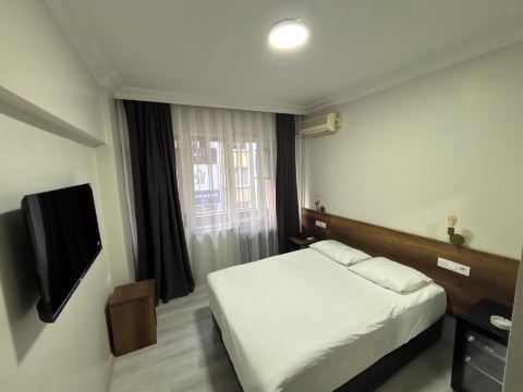 Altinnal Hotel