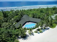 Canareef Resort Maldives - Beach