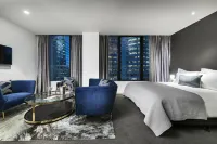 The Melbourne Hotel - balcony