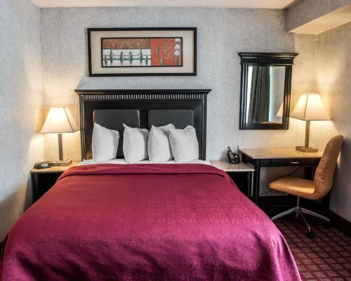 Quality Inn & Suites North Gibsonia Các khách sạn ở McCandless Township