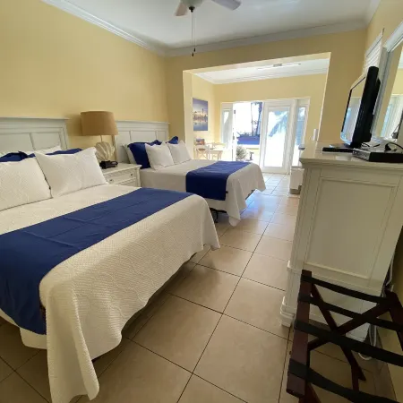 Coral Sands Inn