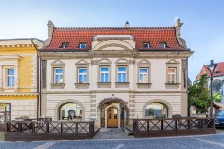 Hotel U Rytíře Отели в г. Liblice