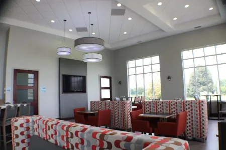 Holiday Inn Express Woodstock-Shenandoah Valley