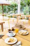 Tropical Attitude, - sarapan