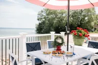 Breakers Resort - Lakeside Hotels in Sankt Ignace