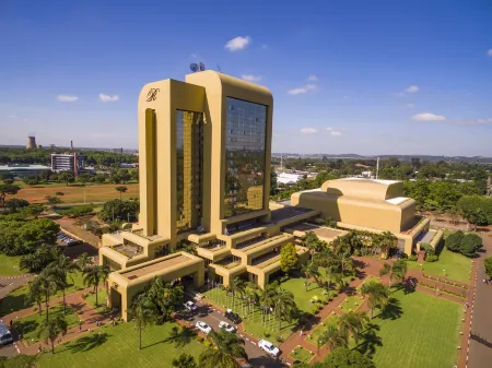 Rainbow Towers Hotel & Conference Centre Отели в г. Хараре