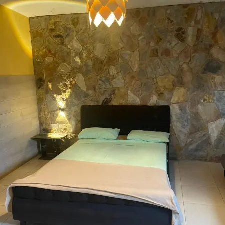 Omanye Lodge