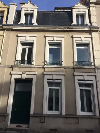 Sacrés Apparts Отели рядом со станцией REIMS RAILWAY STATION