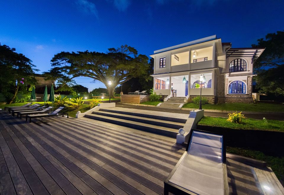 아폴린 호텔의 편안한 로비 이미지