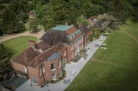 Stoke Place- Part of the Cairn Collection - Pet friendly